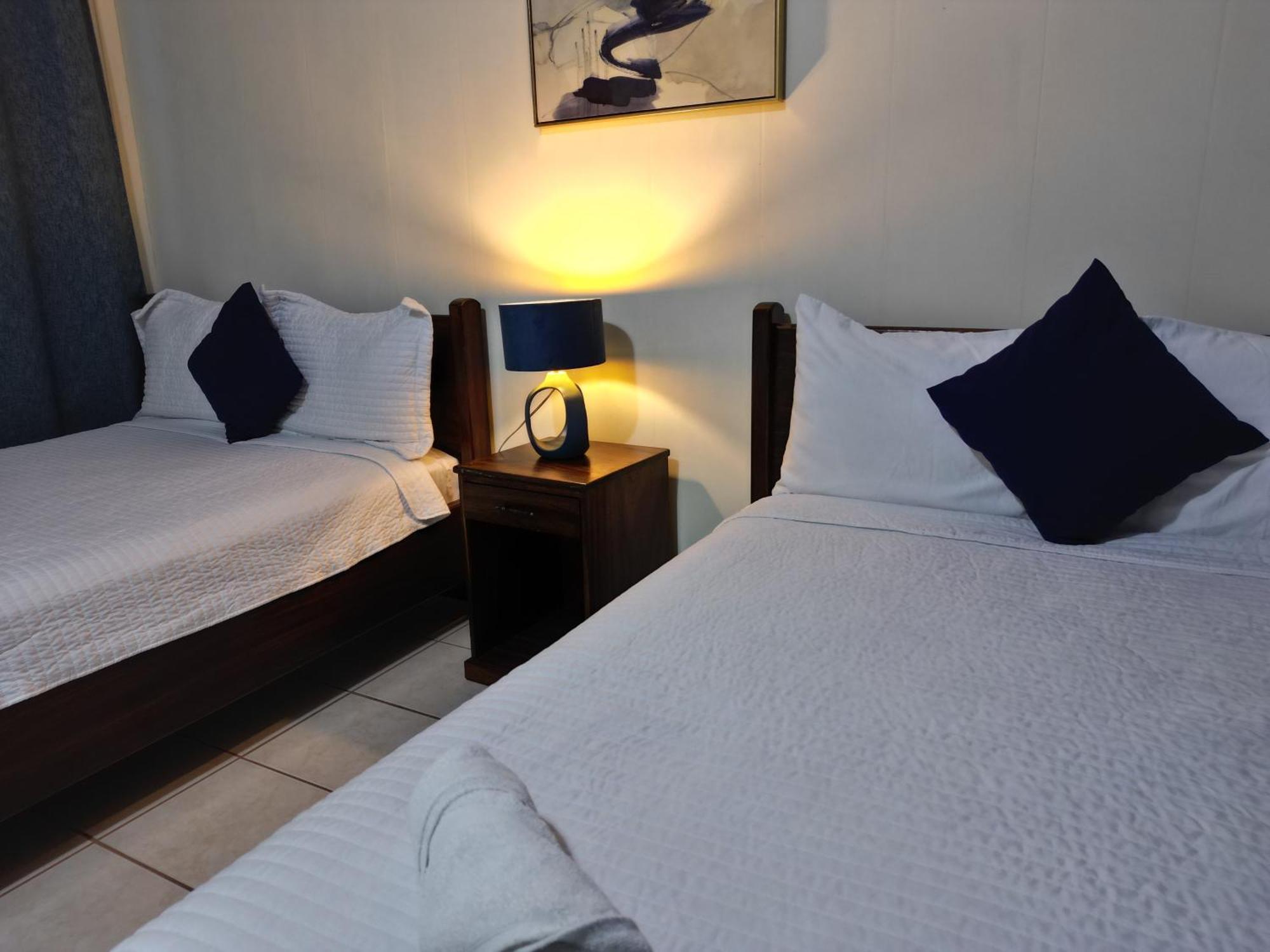 Hotel Suenos ซานซัลวาดอร์ ภายนอก รูปภาพ