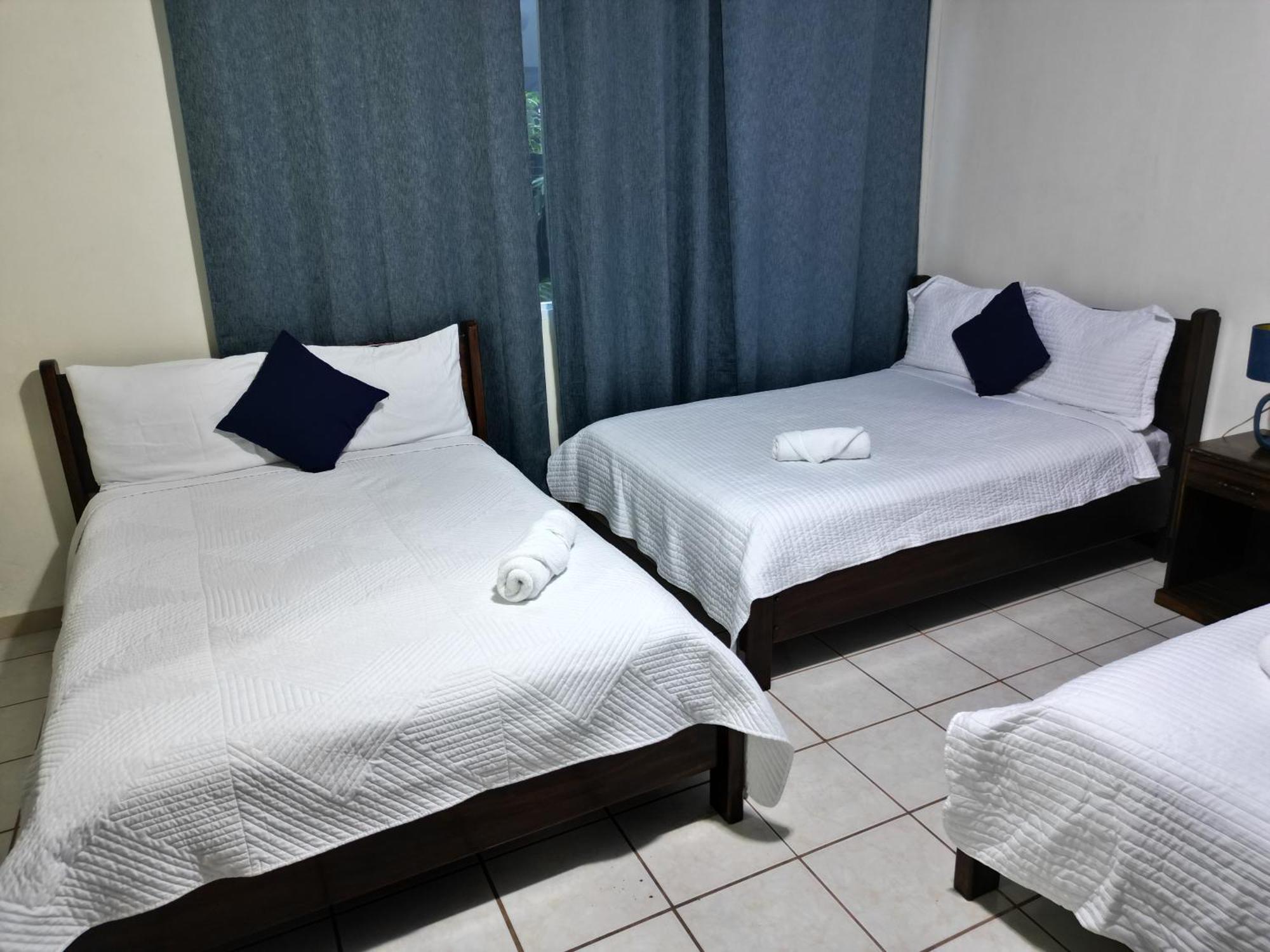 Hotel Suenos ซานซัลวาดอร์ ภายนอก รูปภาพ
