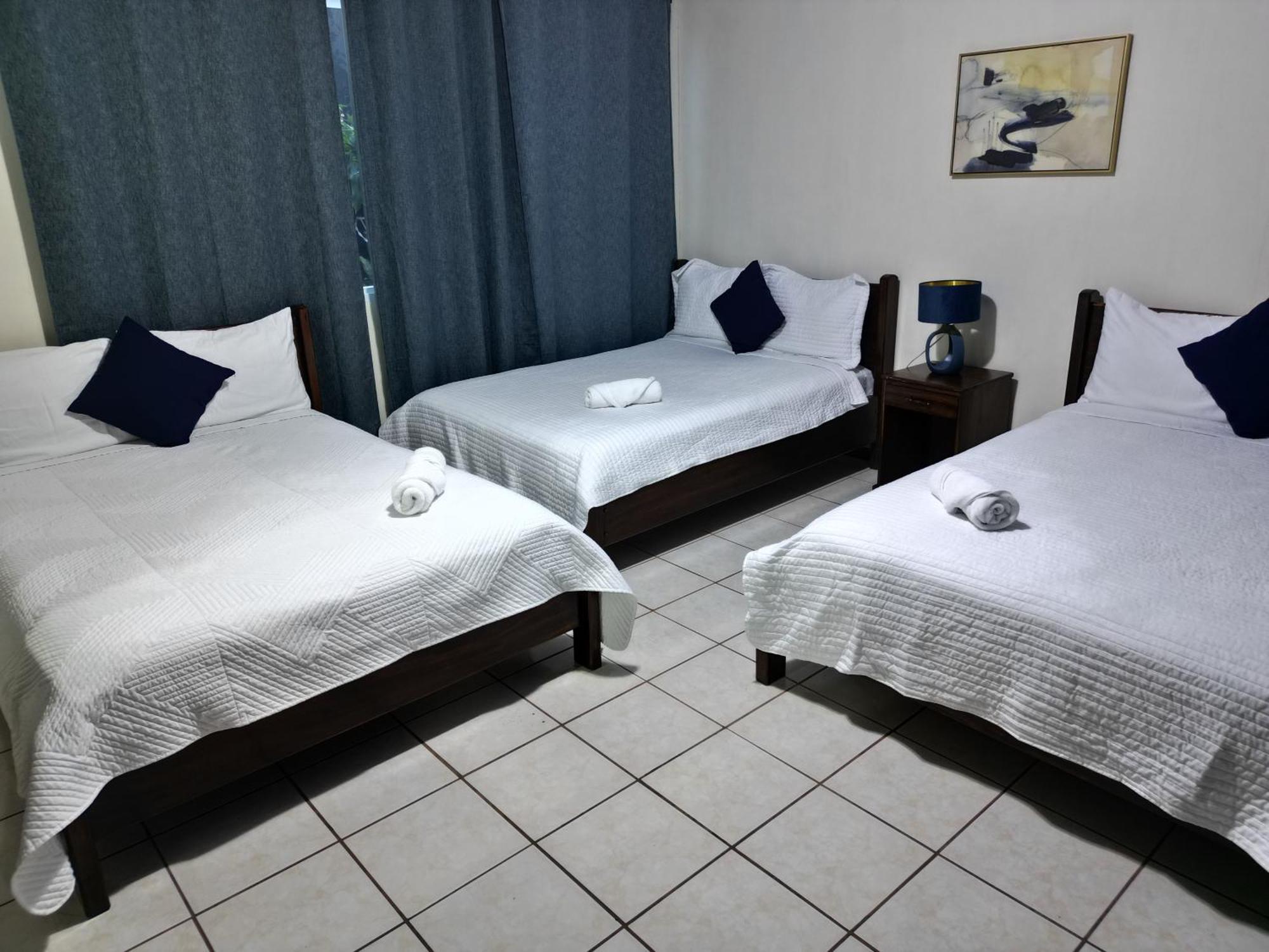 Hotel Suenos ซานซัลวาดอร์ ภายนอก รูปภาพ